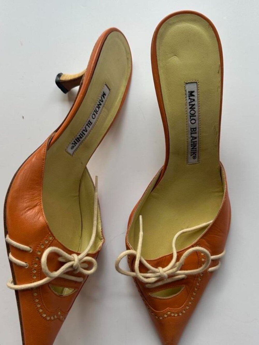 Manolo Blahnik Orange Lace-Up Mules 38 Pointed Toe Kitten Heels